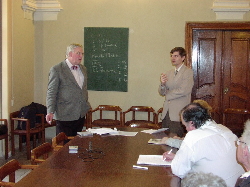 Pednku Dr. Blomherta z Holandska "Vztah eskho skladatele a hudebnka Jana Venta k W.A. Mozartovi" zasvcen pekldal sbormistr Sttn opery Praha Michael Keprt.